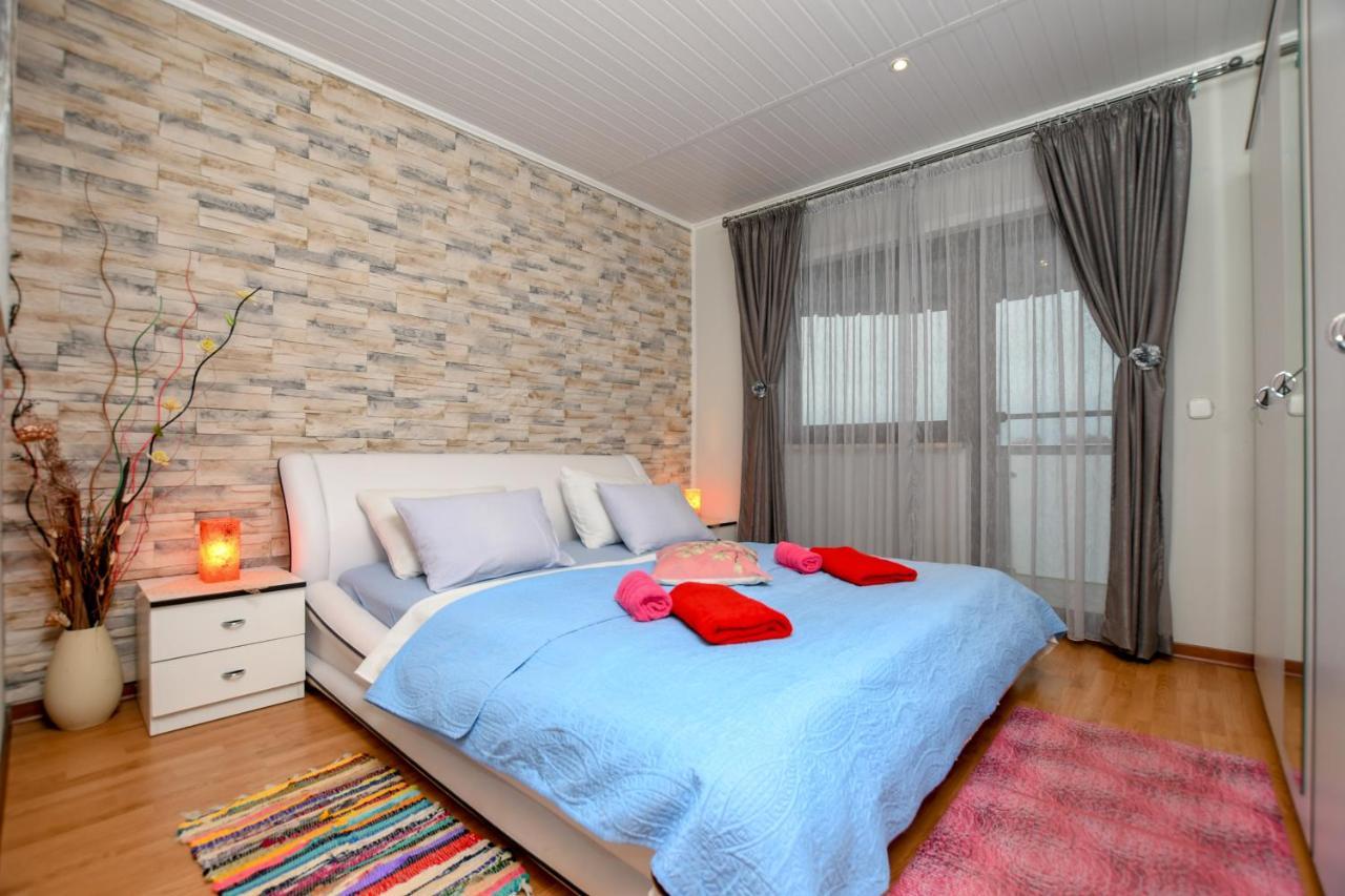 Apartment Camelia Porec Exterior photo