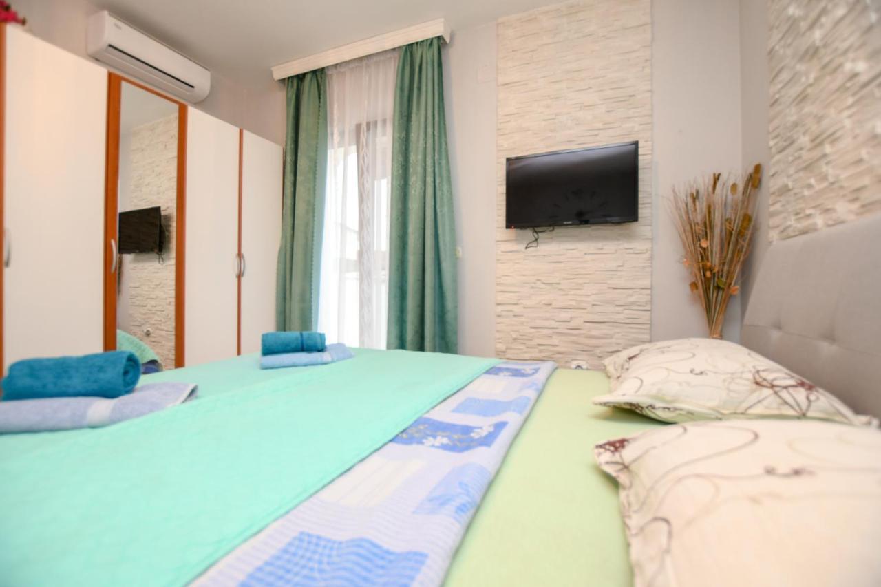 Apartment Camelia Porec Exterior photo