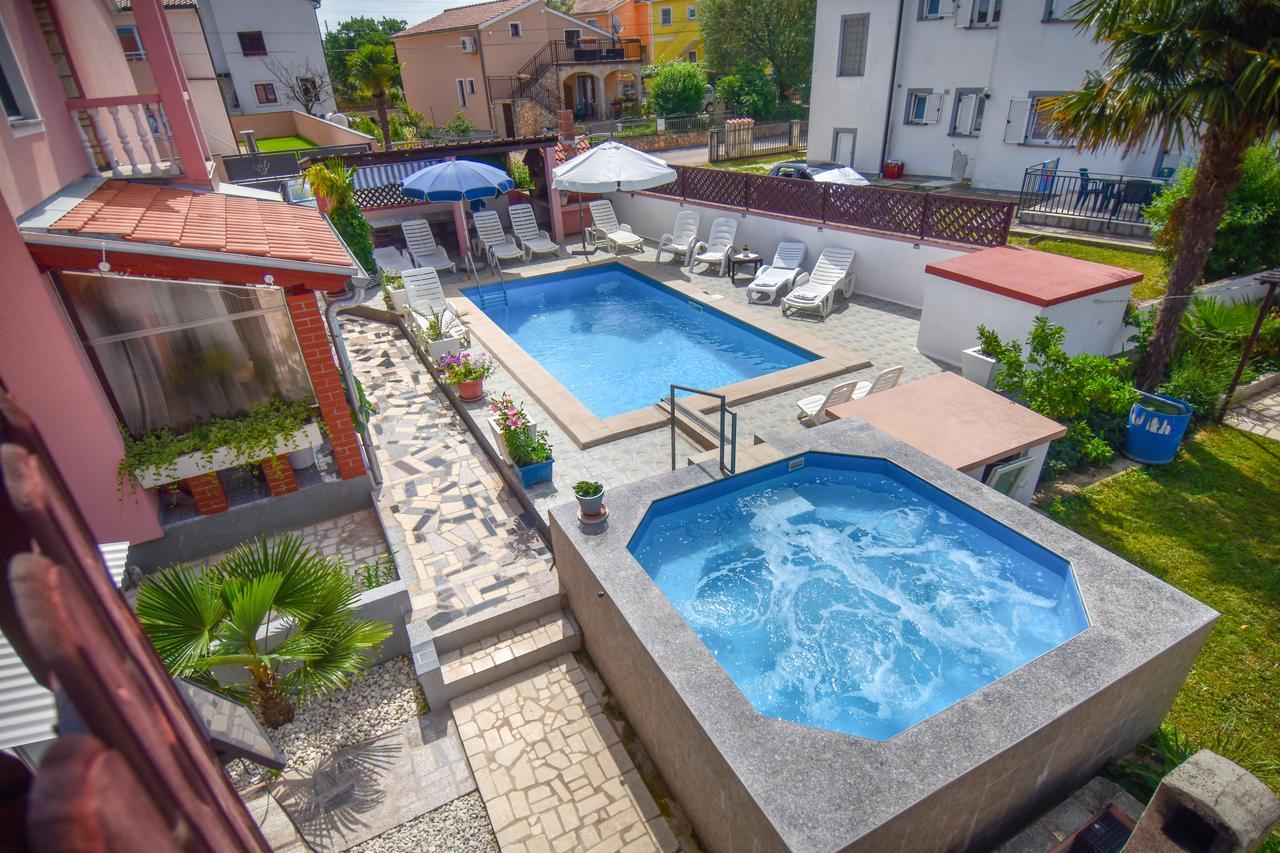 Apartment Camelia Porec Exterior photo